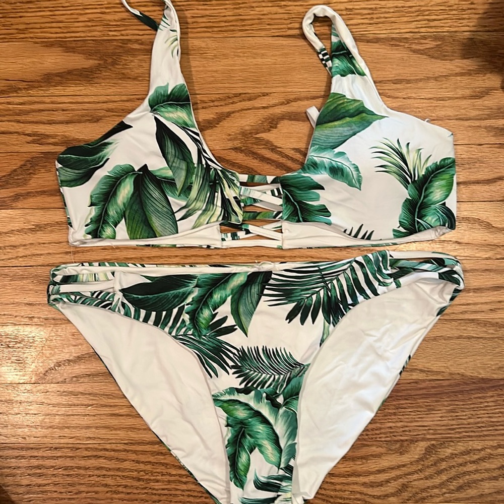 Never worn TiniBikini set